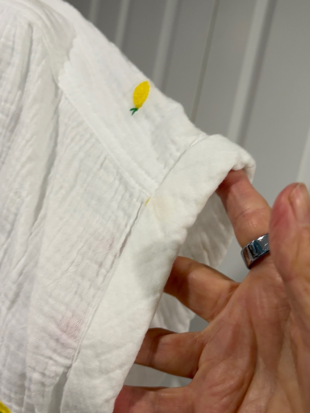 beachlunchlounge White Gauze Button-Down Shirt with Yellow Lemon Embroidery - Picture 3 of 8